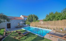 Villa Garifalia With Sauna & Hydromassage